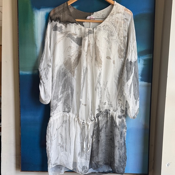 Scandal Tops - Scandal Chic Gray and White Patterned Tunic dress